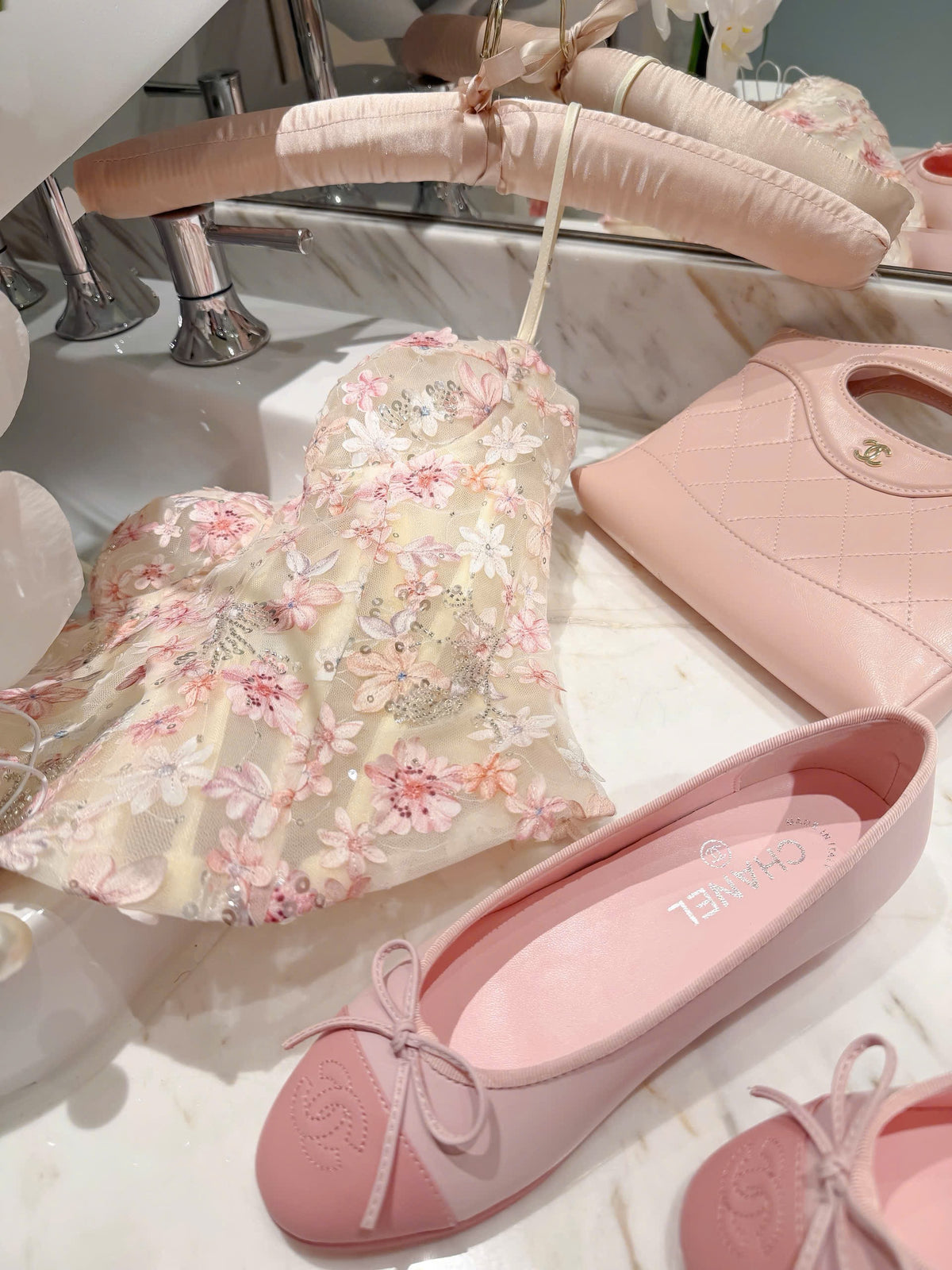 Rosé Bloom Top